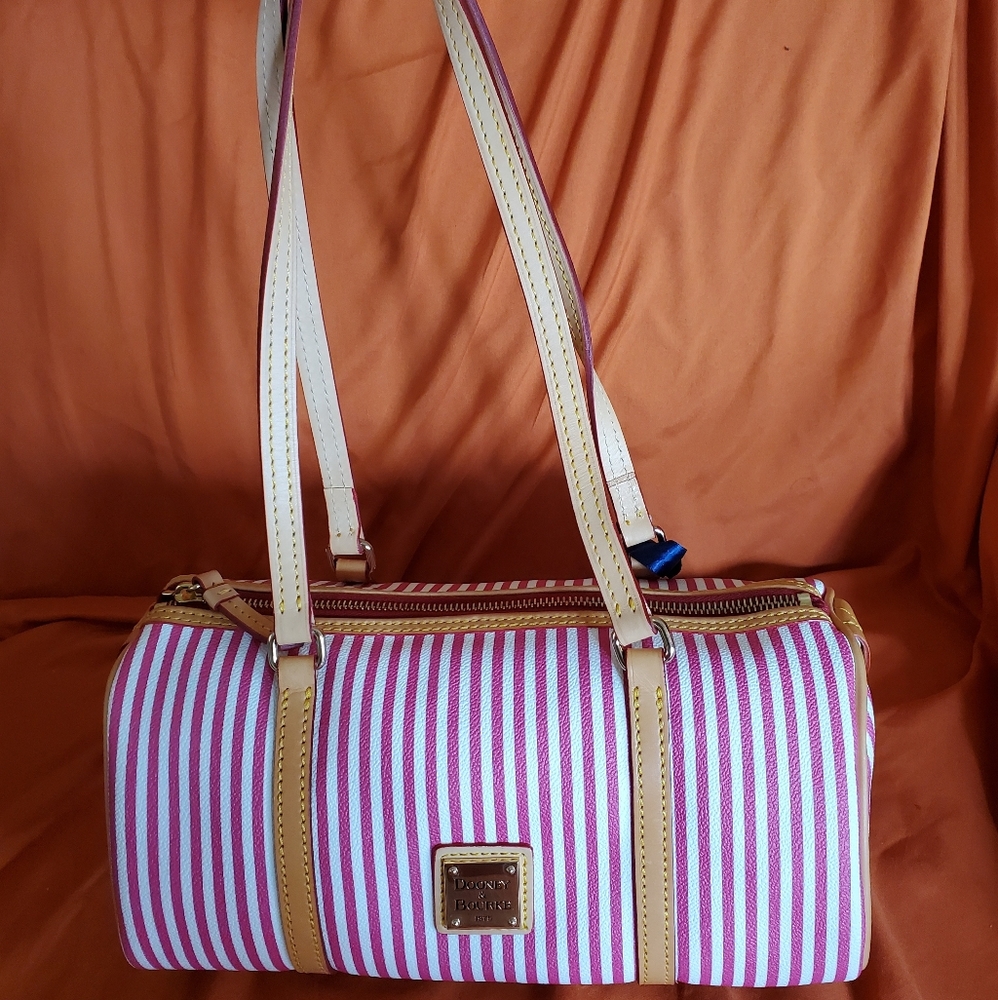 Dooney & Bourke bag